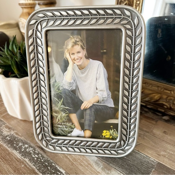 Vintage Pewter braided silver photo frame. - Picture 1 of 3